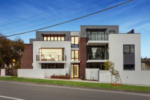 Luxury apartment at Kew for sale